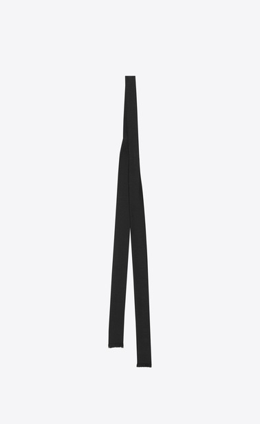 Ascot scarf in black silk shantung